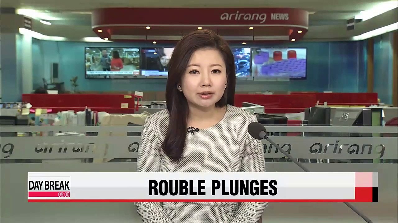 Rouble plummets in largest one-day fall since 1998