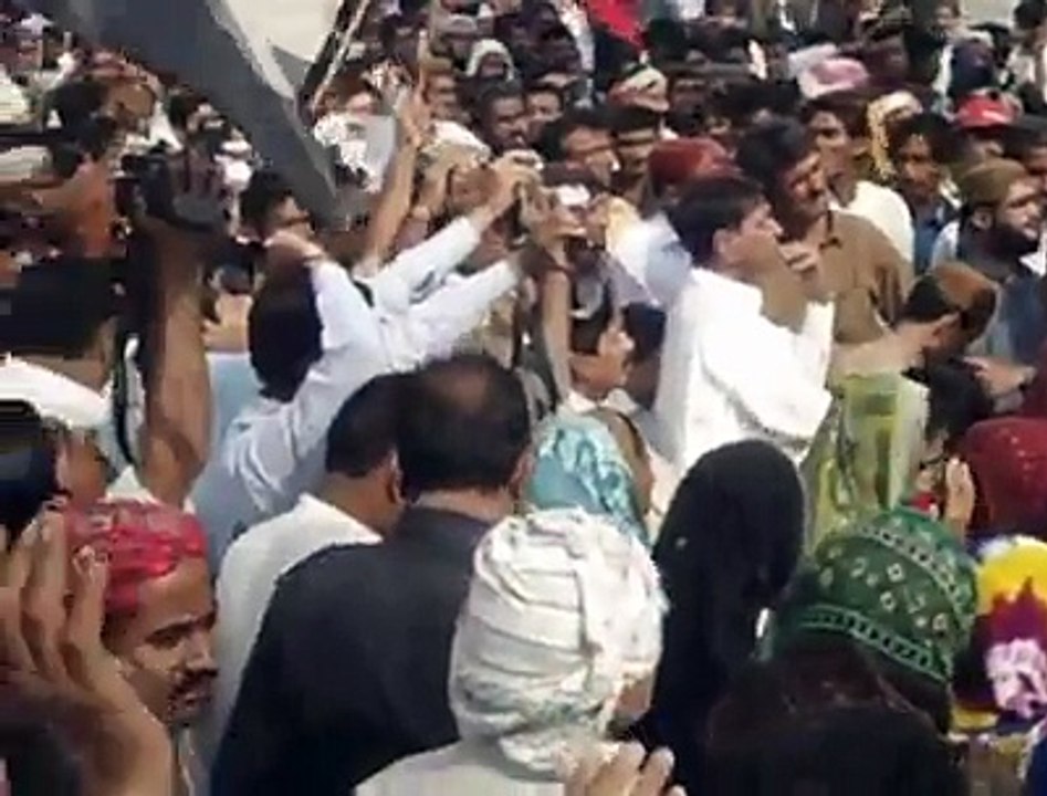 Ayaz Latif Palijo in Kandh Jacobabad JUI Dhrna During Bedari March 29Nov 2014 Part-2