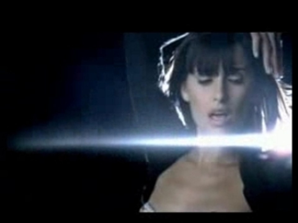 Nelly Furtado - Say It Right