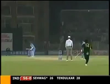 Shoaib Akhtar Clean bowled Virender Sehwag