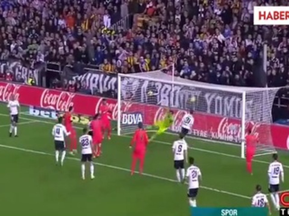 Messi'ye Şişe Atan Taraftara Ömür Boyu Men