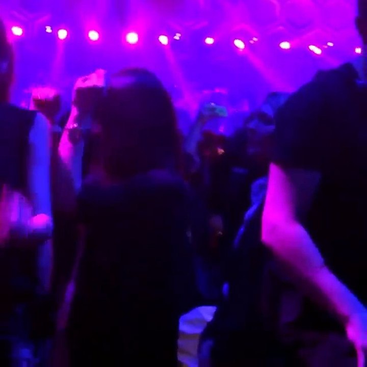 Jessica Biel dancing - 20/20 Experience World Tour