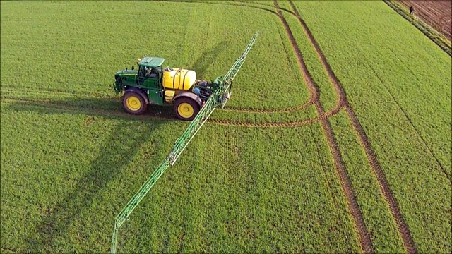 John Deere Pulvérisateur automoteur vue par Drône