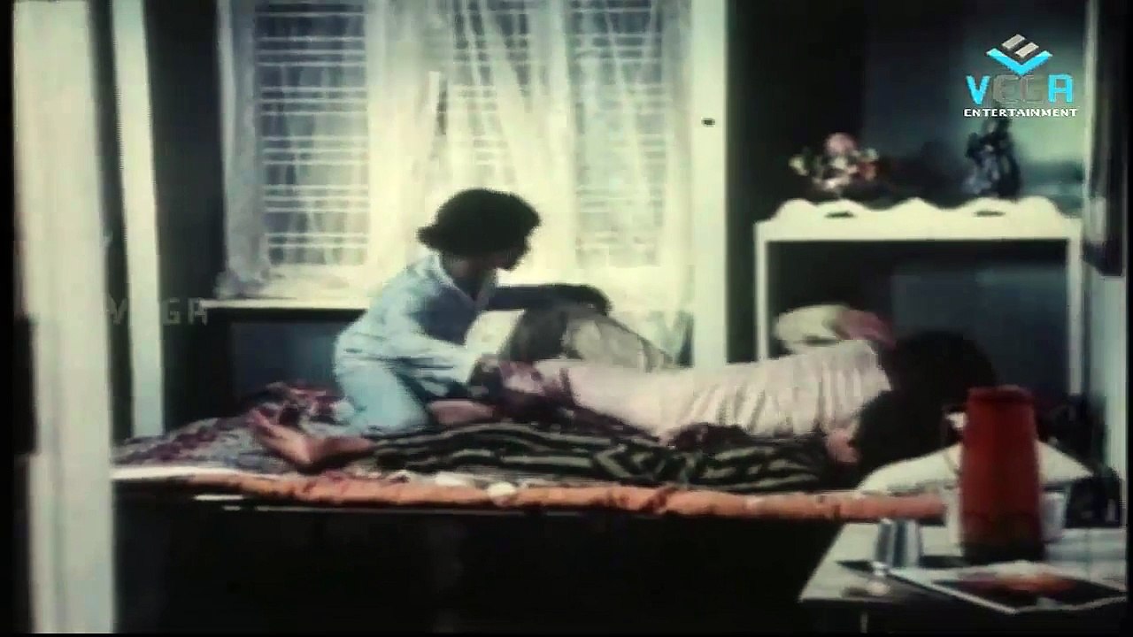 Sakalakala Vandukal Movie : Back To Back Comedy Scenes