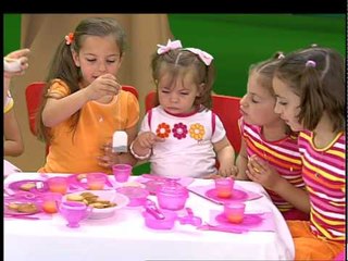 Anna Rose & Amanda - I'm A Little Teapot
