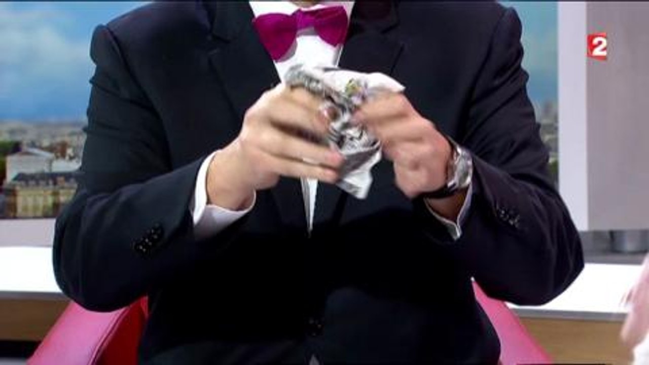 L'étonnant tour de magie en direct dans le JT d...