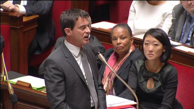 Valls dénonce les provocations de certains responsables patronaux