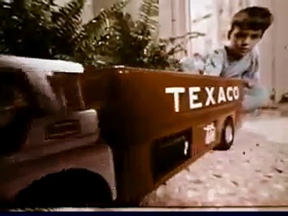 VINTAGE MID 1960's TEXACO COMMERCIAL ~ LOOKING FOR YOUNG TRUCK DRIVERS CHILDREN