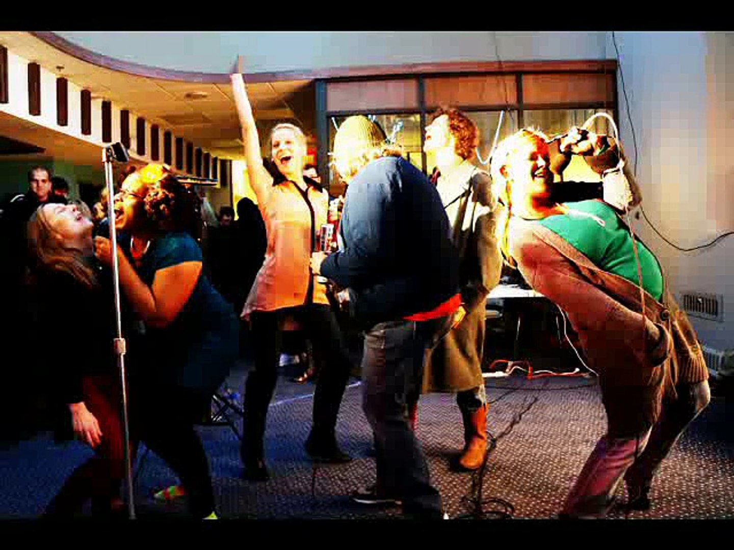 ⁣Free Karaoke Events
