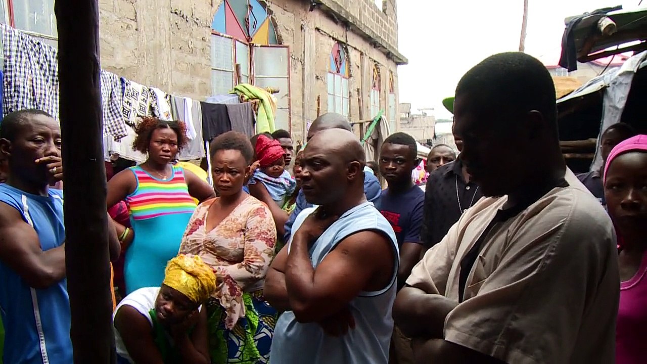 Nicht anfassen: 'Spurensucher' im Ebola-Gebiet
