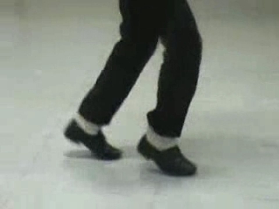 Secret Of Michael Jackson Moonwalk