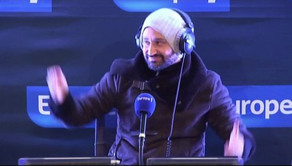 Hanouna piège l'Elysée : kebab et saucisses cocktail au menu
