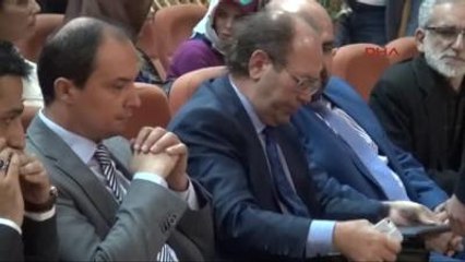 Profesör Kaplan'a Üniversitede Protesto