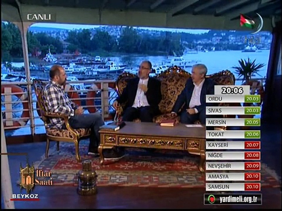 Kur’an Entelektüel Bir Faaliyete İndirgenemez. Kur’an Okumak, Kur’an ile Hayatı Buluşturmak Demektir