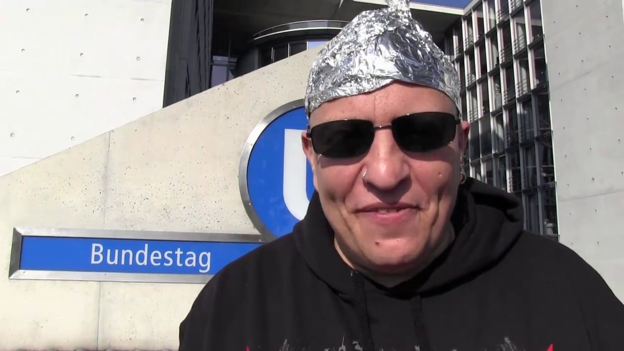 Unterwegs mit ReichswahnwichtelWatch BERLIN 3. Oktober 2014