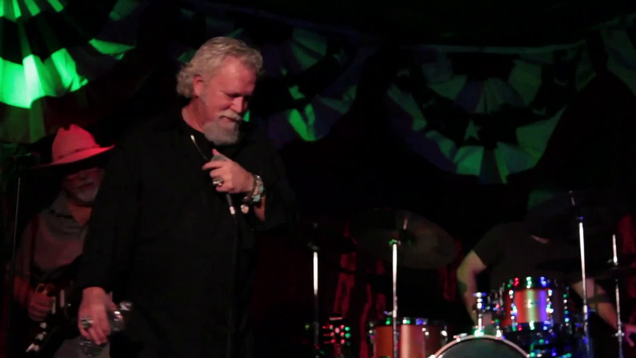 T. Graham Brown sings Brilliant Conversationalist at MJs Elvis Rockin Oldies video