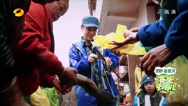 《爸爸去哪儿》第一季 第7集 Dad Where Are We Going S01E07-萌娃票选最好保姆老爸，天天化身暖男照料弟妹-【湖南卫视官方版1080P】20131122