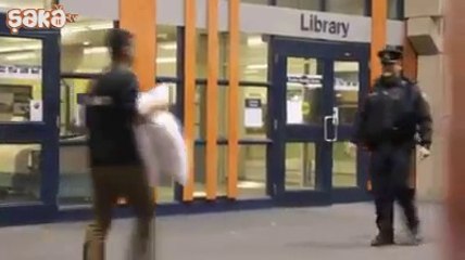 Yastık Savaşında Polise Denk Gelen Eleman