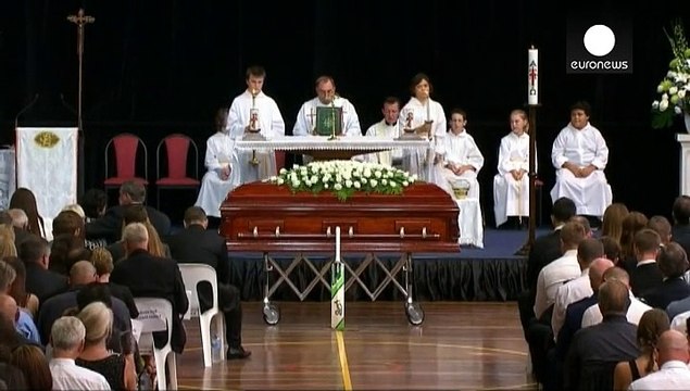 Cricket: l'Australia si ferma per l'addio a Phillip Hughes