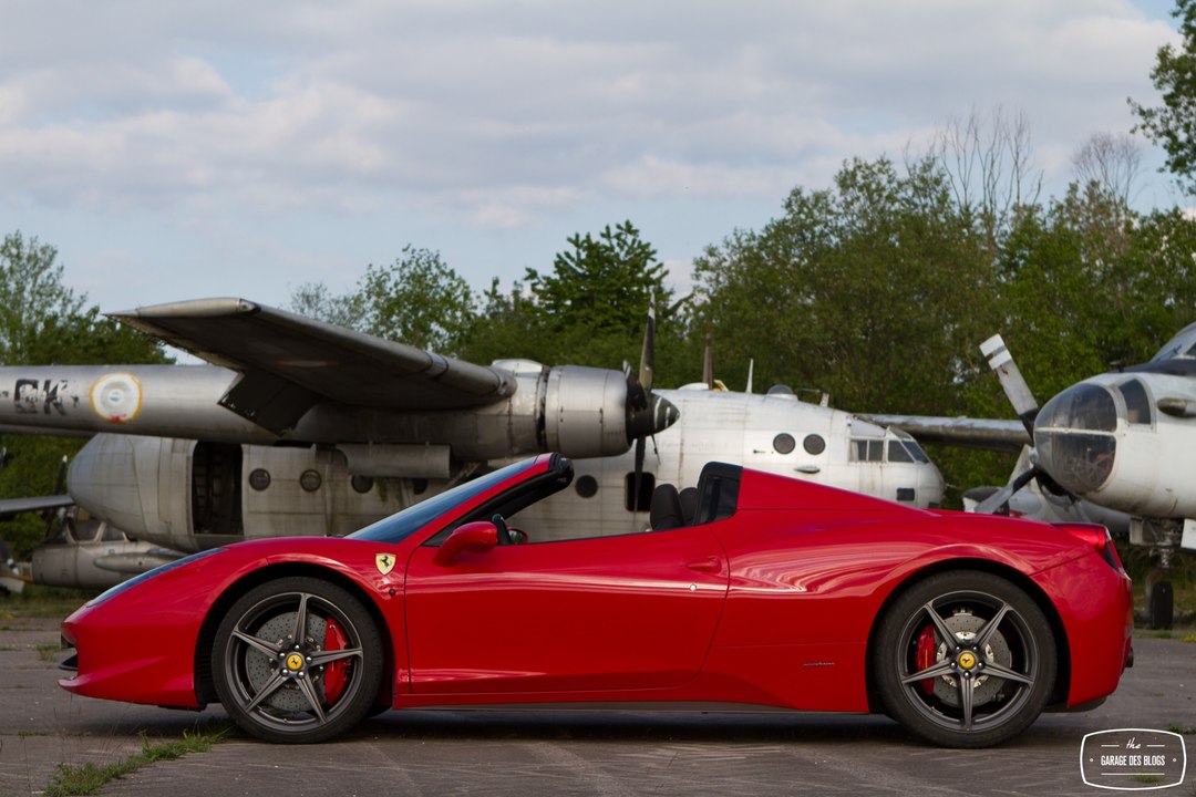 Ferrari 458 Spider Slow motion - Garage des Blogs