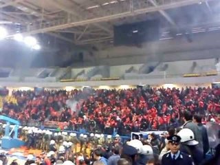 Gazzetta.gr: Εικόνες ντροπής στο Ελληνικό (10/2/13)