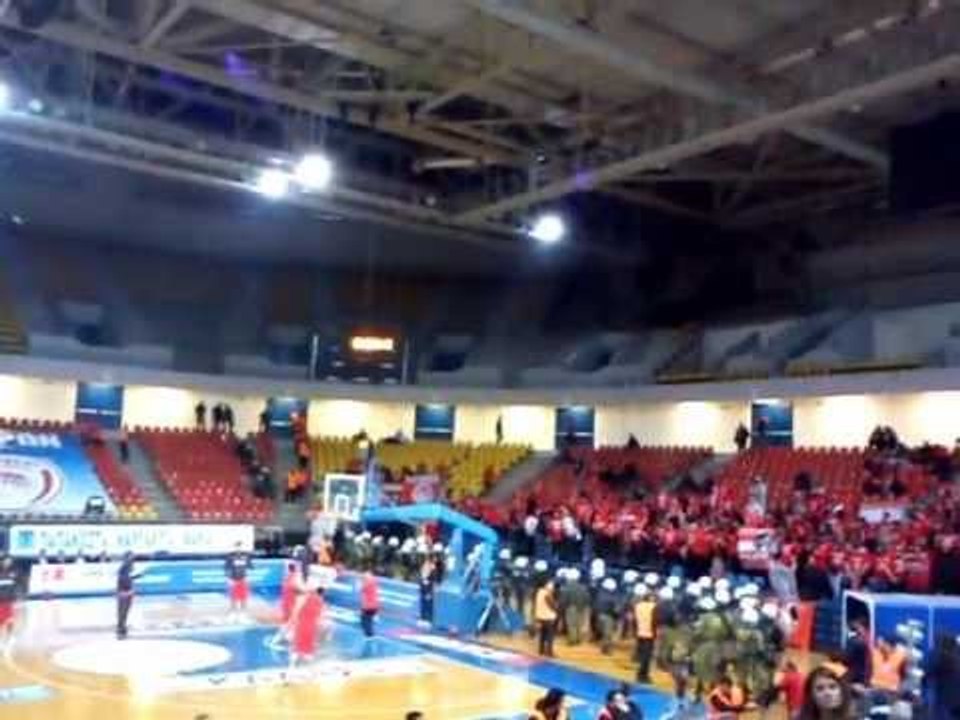 Gazzetta.gr: Η προθέρμανση του Ολυμπιακού στο Ελληνικό (10/2/13)