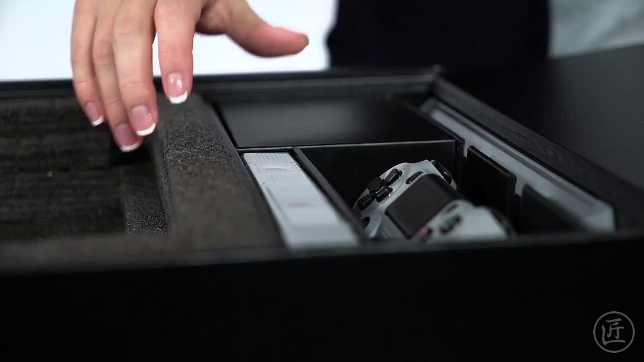 Unboxing Playstation 4 20th Anniversary Limited Edition #20YearsOfPlay