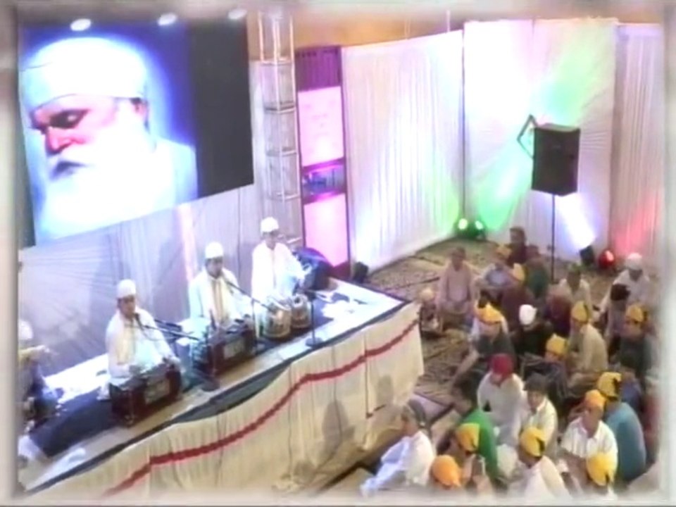 Guru Nanak Janam Gur Parbh 2014 Part 6 @ Swami Narain Temple Karachi.