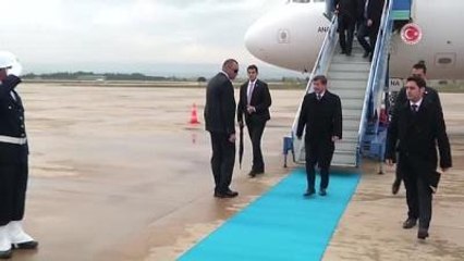 Davutoğlu, Tofaş İşçileri Tarafından Karşılandı