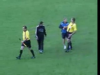 Un arbitre pas dans son assiette