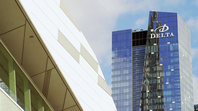 Delta's Flagship Hotel Open for Business in downtown Toronto