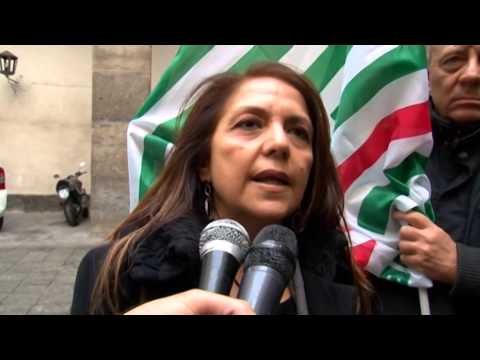 Napoli - CISL donna e i regali alle comunità (02.12.14)