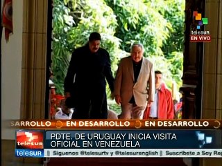 Presidente Nicolás Maduro da la bienvenida a José Mujica