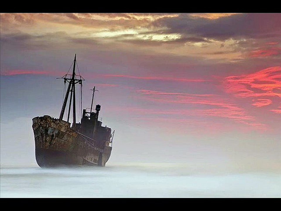 Pink Floyd - Louder Than Words / Shipwreck at Peloponnese, Greece