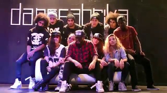 Çakallarla Dans 3 - Sıfır Sıkıntı Orjinal Film Müziği - Video Klip