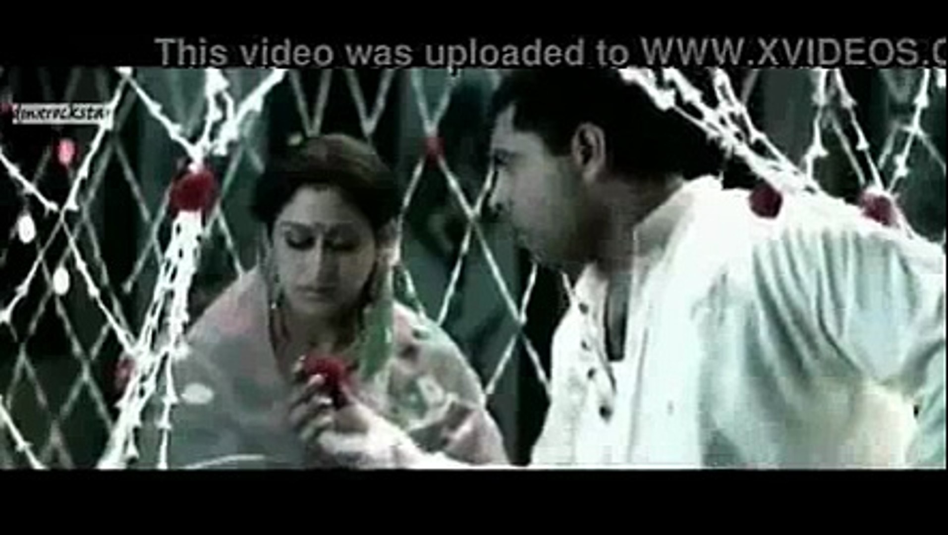Roopa Ganguly hot scene from bengali movie! - video Dailymotion