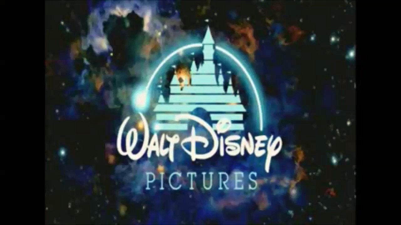 В хорошем качестве HD 720 видео Голодные игры 3: Сойка-пересмешница. Часть I