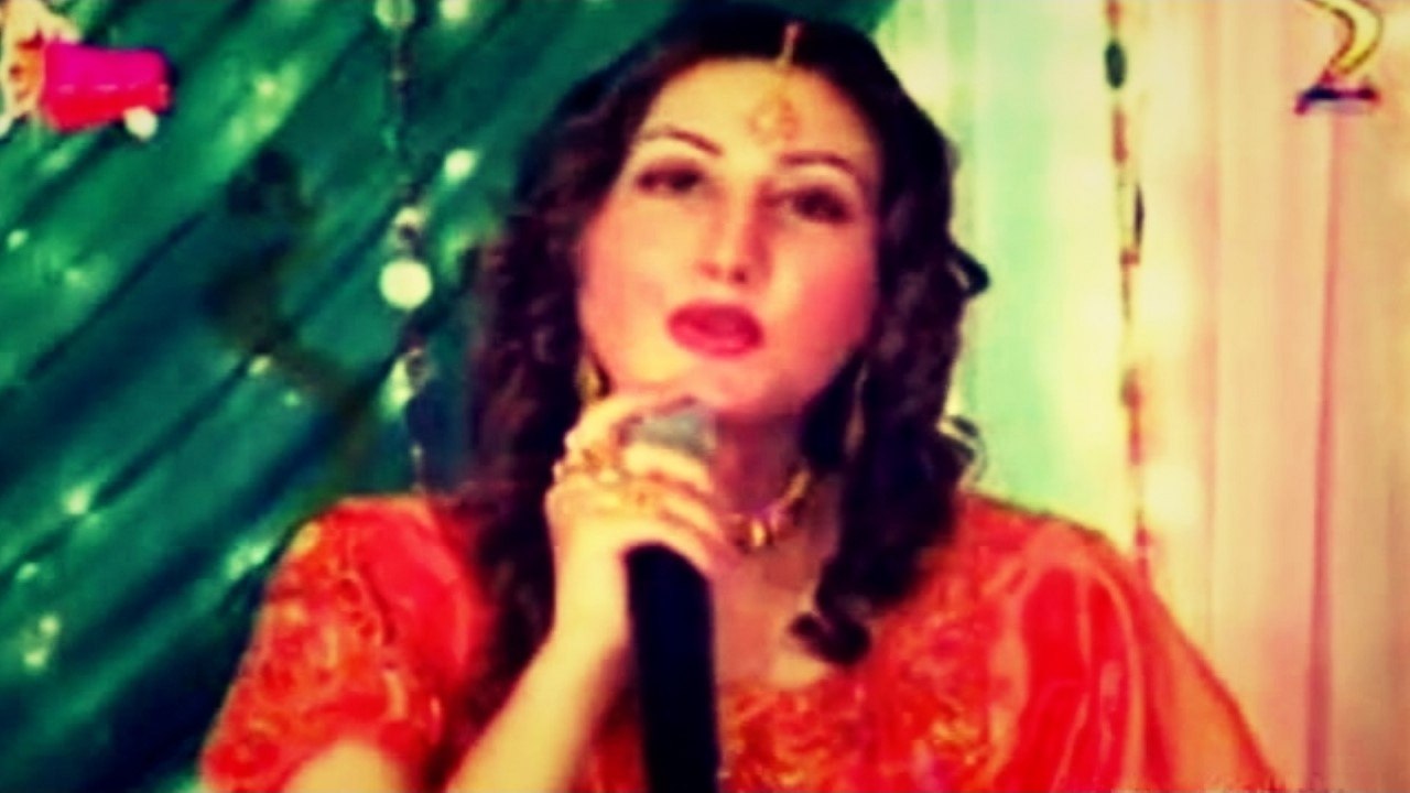 Urooj Momand - Charta Baran Na She