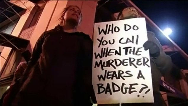 New York : des centaines de manifestants dans les rues contre la violence policière