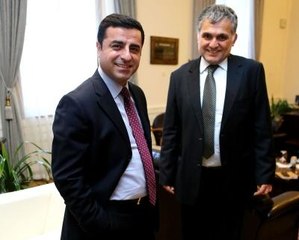 Demirtaş: Hükümet Bizden Habersiz HDP'lilerle Görüşüyor