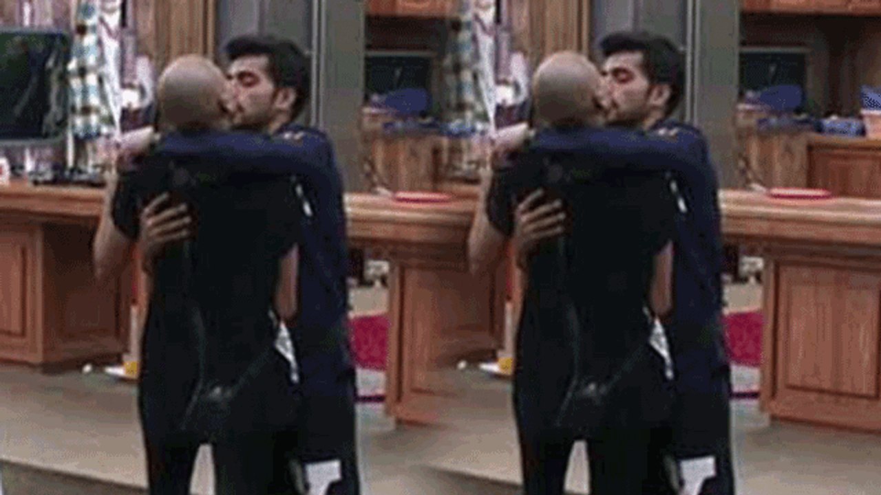 BIGG BOSS 8 Diandra Gautam Share BOLD lip Lock