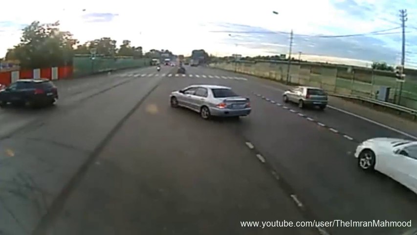 Fortunate Biker Narrow Escaped