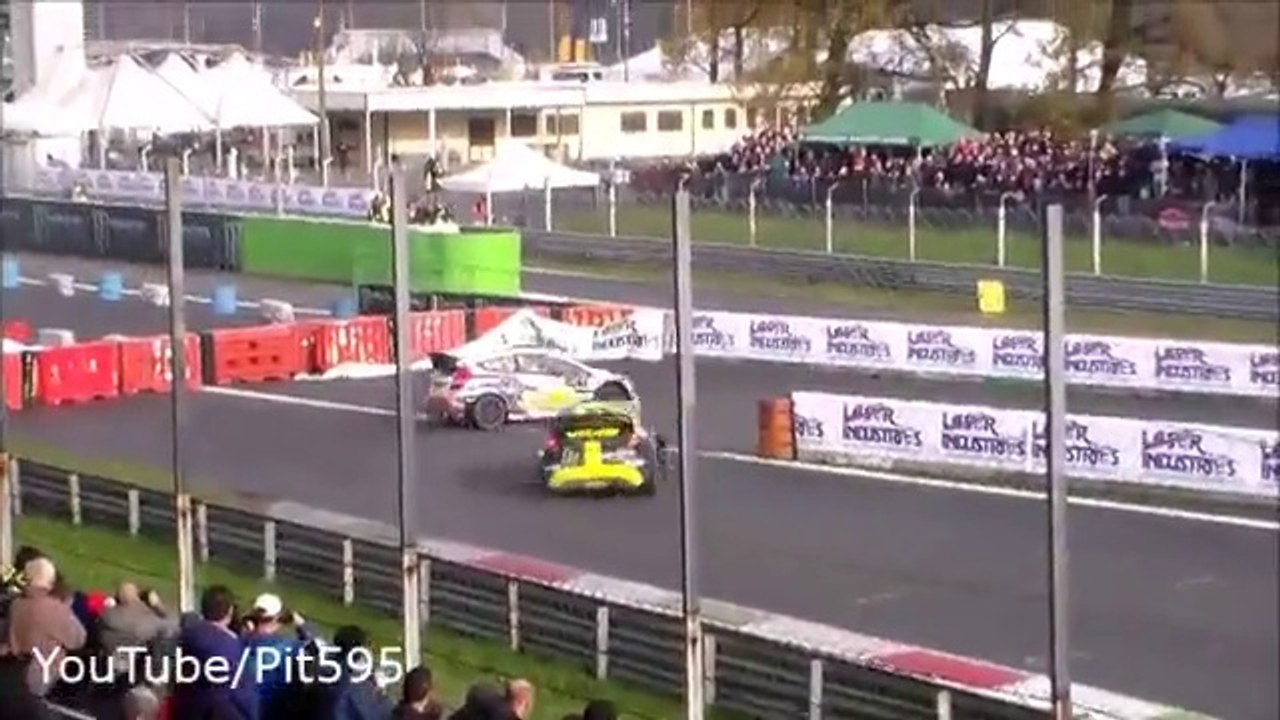 Superbe dépassement de Valentino Rossi au Monza Rally Show 2014