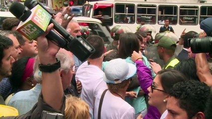 Opositora é acusada de conspiração contra Maduro