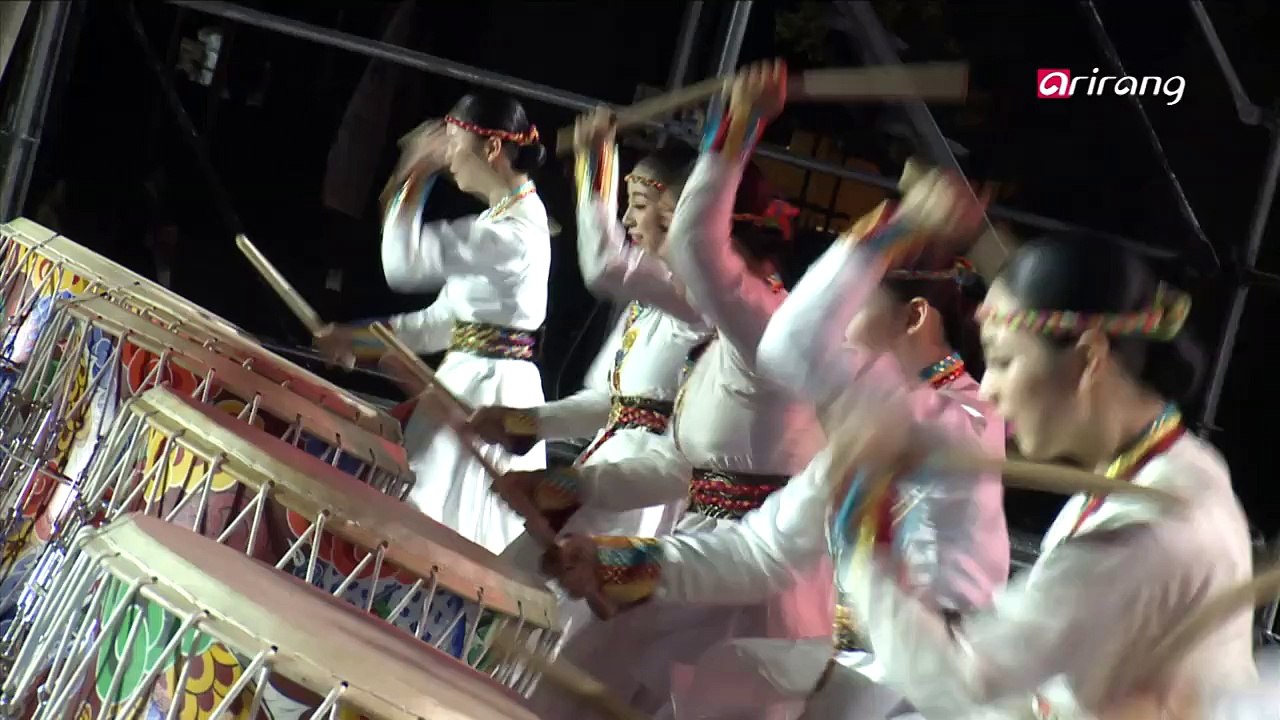 Korea on the Move Ep3C4 2014 Seoul Arirang Festival