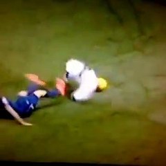 Fantastik bir şekilde kendini yere atmak