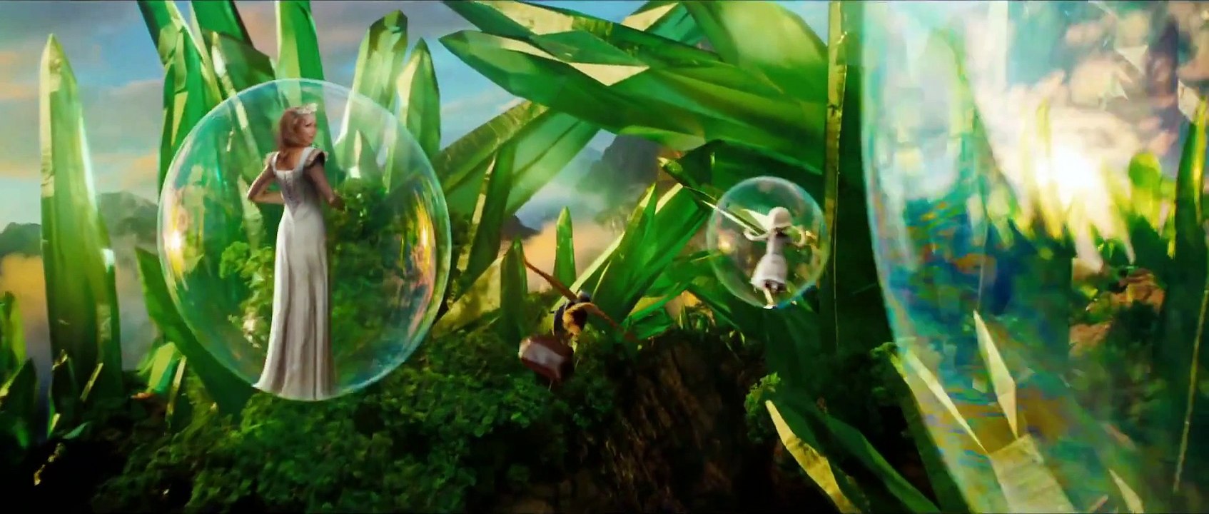 Oz The Great and Powerful EXTENDED Sneak Peek