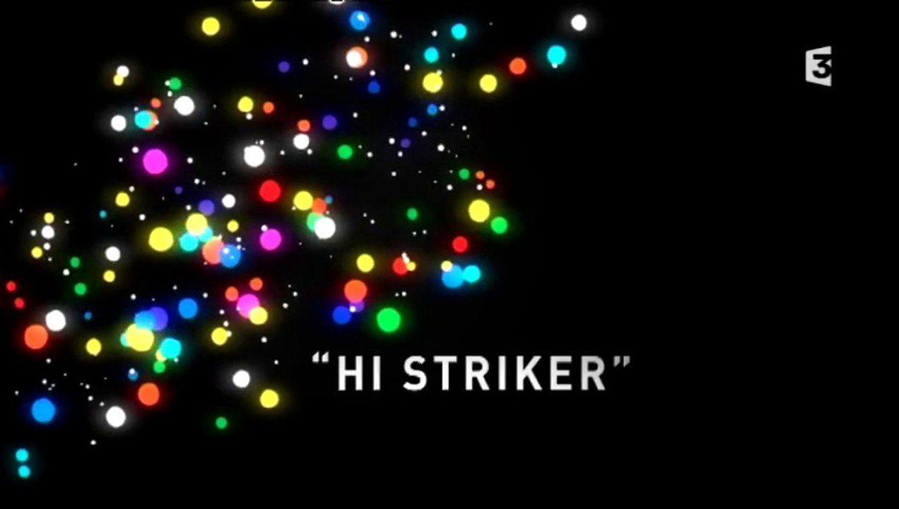 Fête des lumières : Hi Striker, passerelle du palais de justice