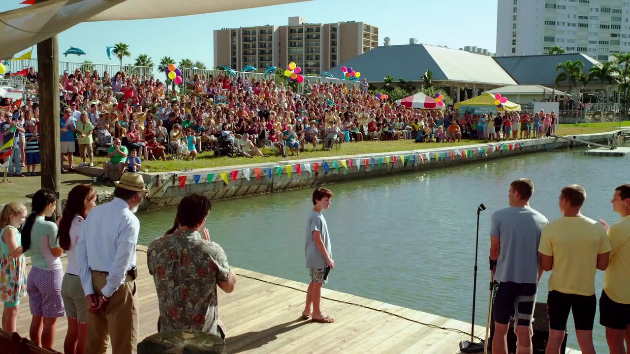 DOLPHIN TALE 2 Trailer [Morgan Freeman - 2014]