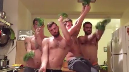 Cinq hommes reprennent le clip «7/11» de Beyoncé